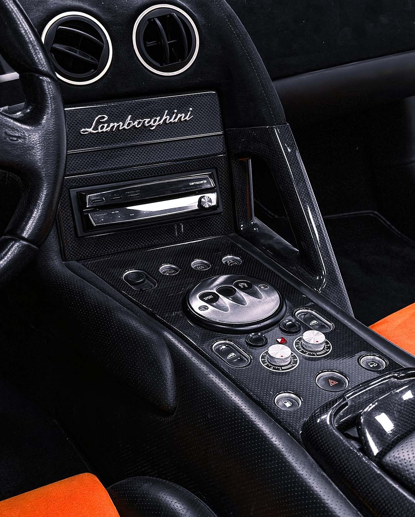 cars dubai lamborghini interior